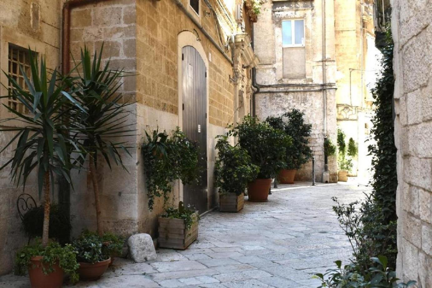 La Follia Dell'Architetto Villa Bari Ngoại thất bức ảnh