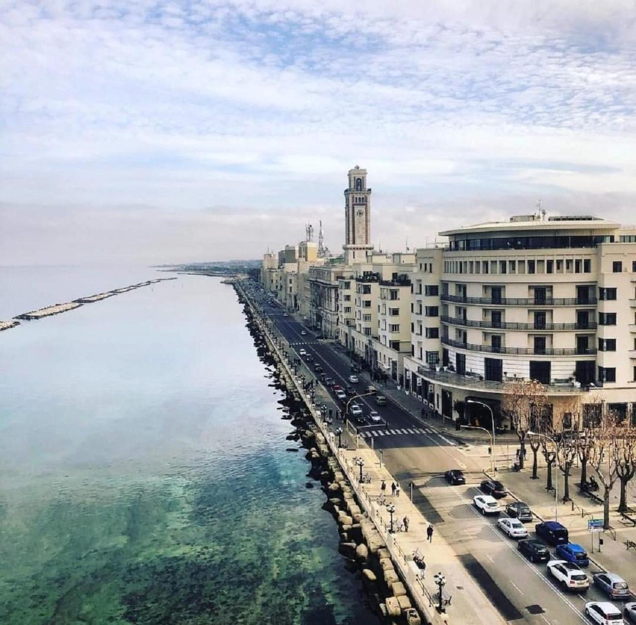 La Follia Dell'Architetto Villa Bari Ngoại thất bức ảnh