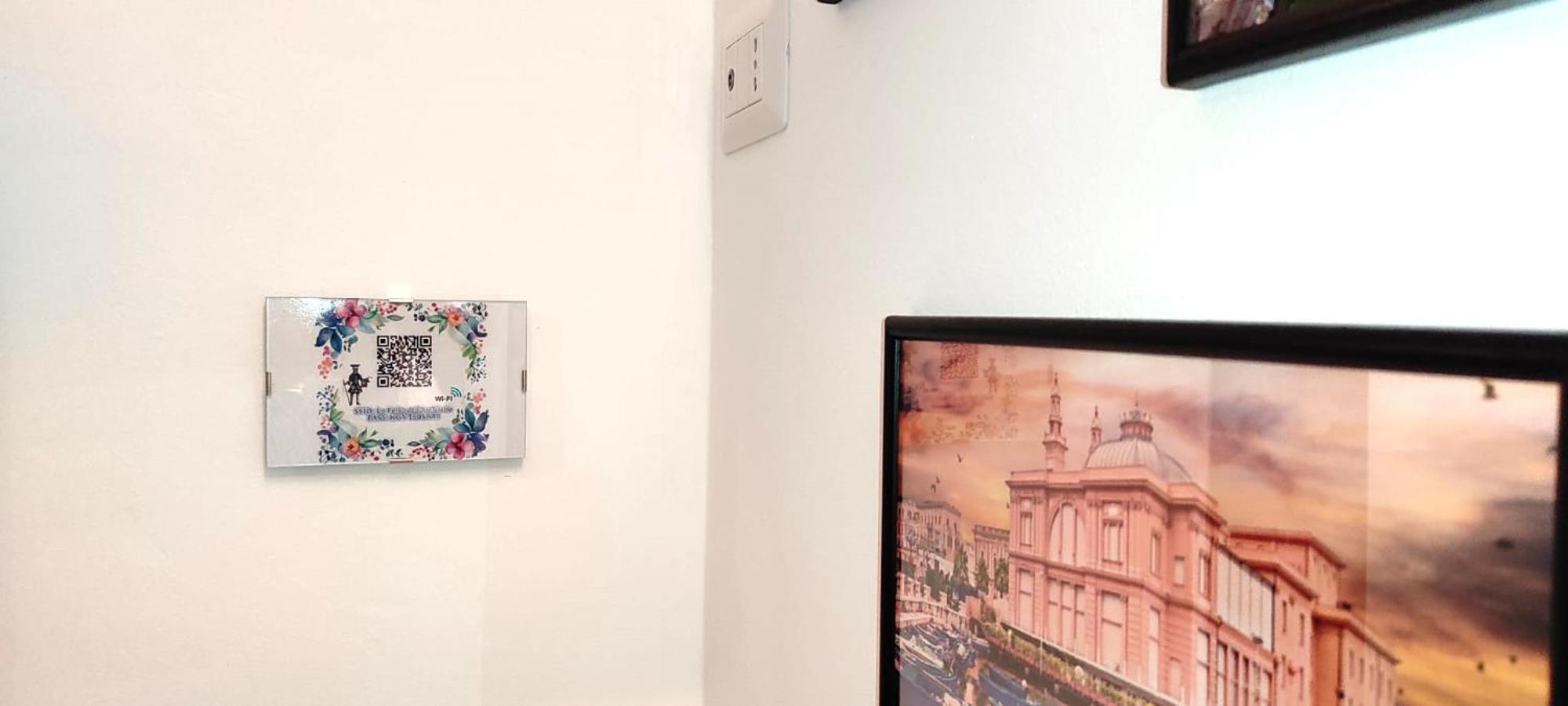 La Follia Dell'Architetto Villa Bari Ngoại thất bức ảnh
